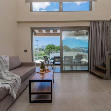 Mystique Luxury Suites & Maisonettes ลากานาส ภายนอก รูปภาพ