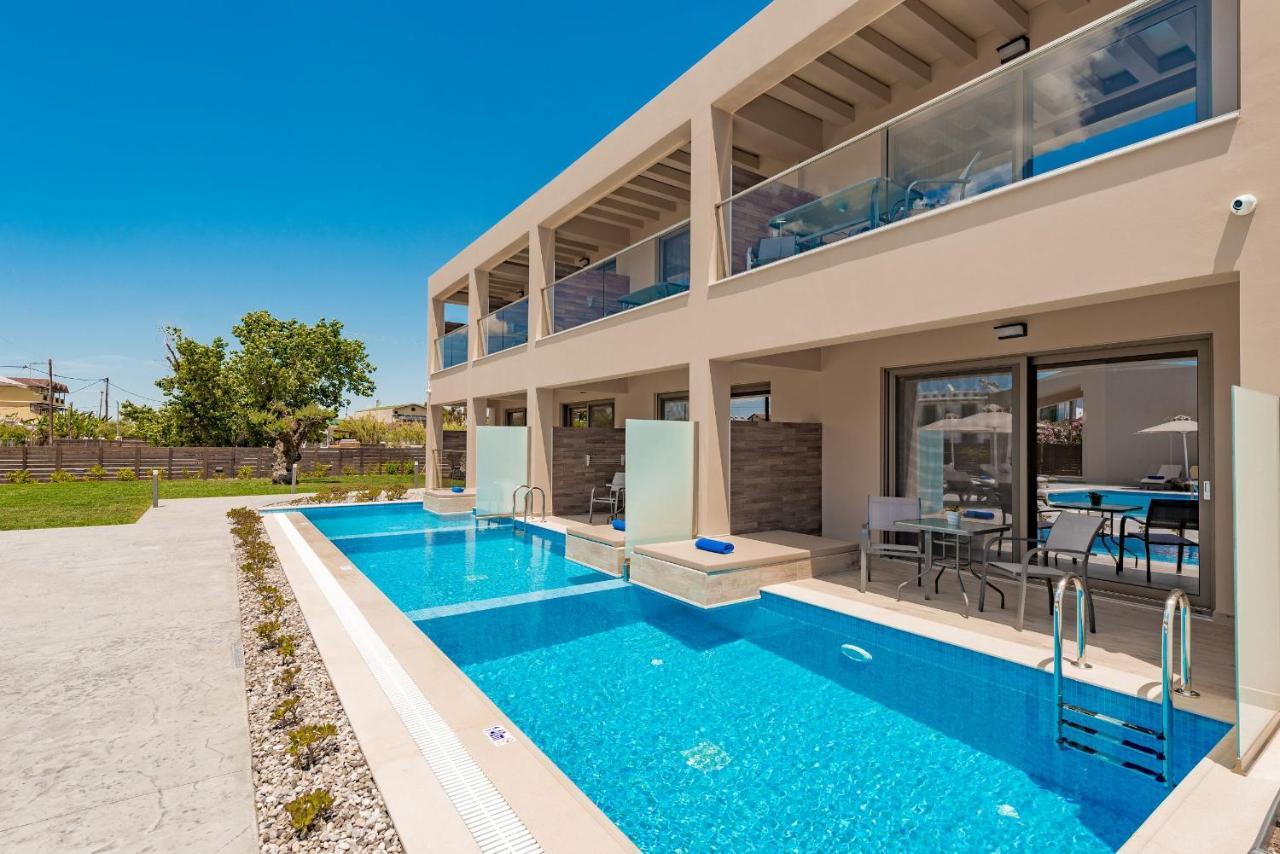 Mystique Luxury Suites & Maisonettes ลากานาส ภายนอก รูปภาพ