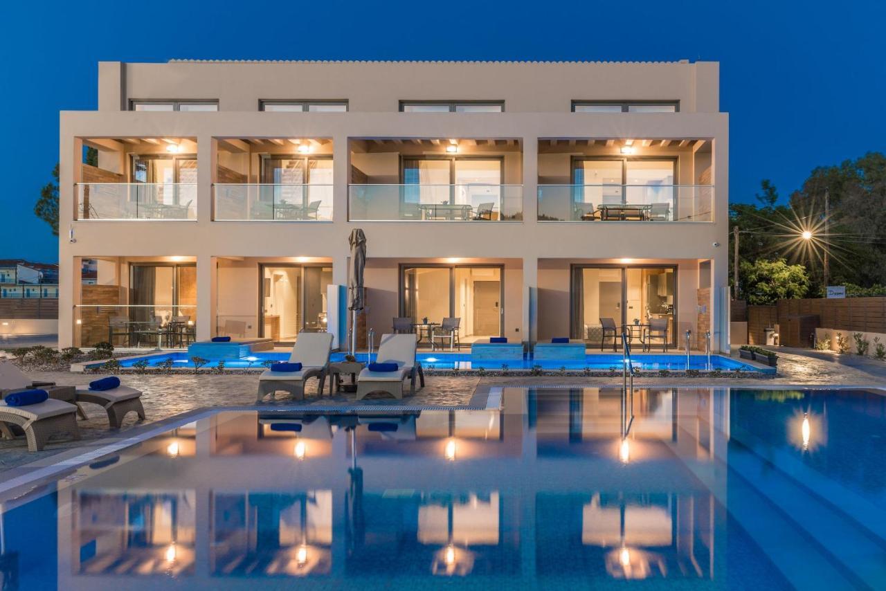 Mystique Luxury Suites & Maisonettes ลากานาส ภายนอก รูปภาพ