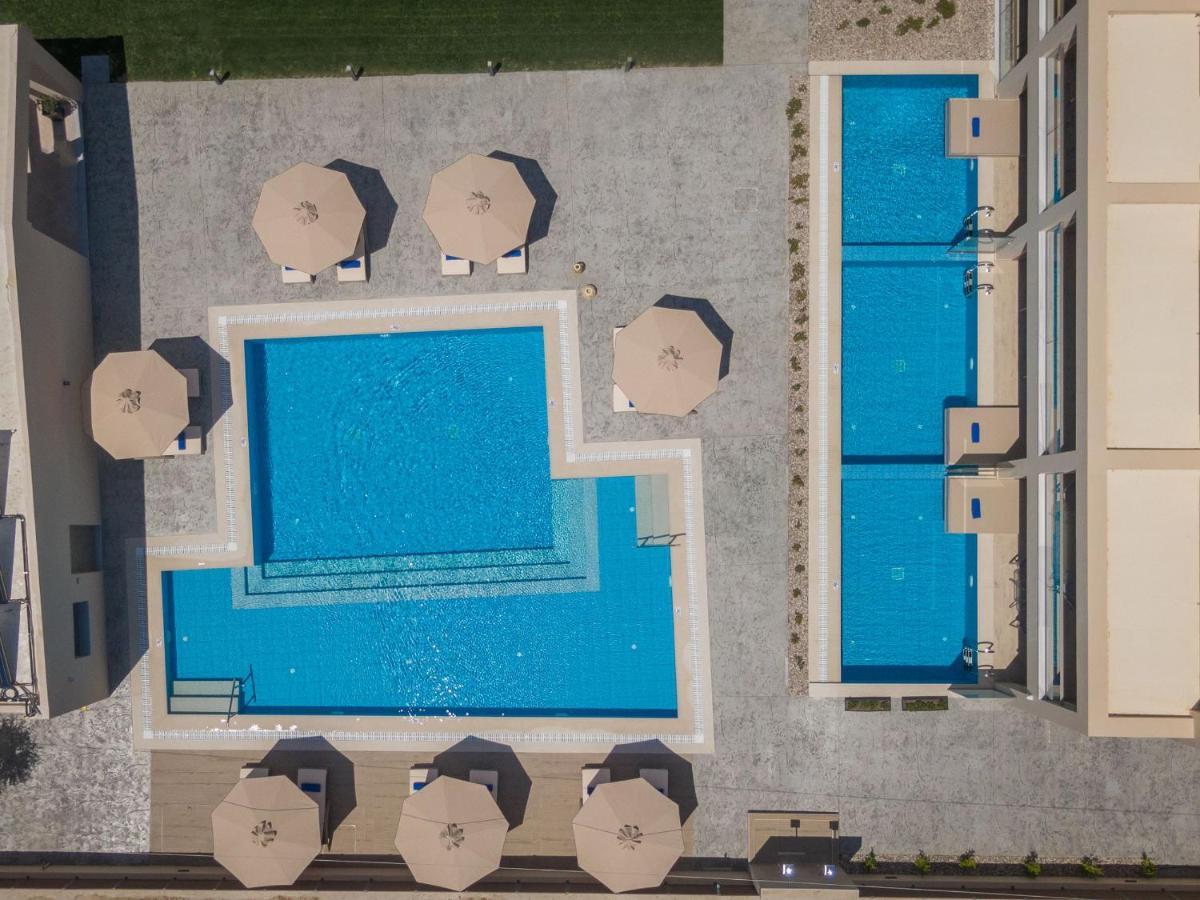 Mystique Luxury Suites & Maisonettes ลากานาส ภายนอก รูปภาพ